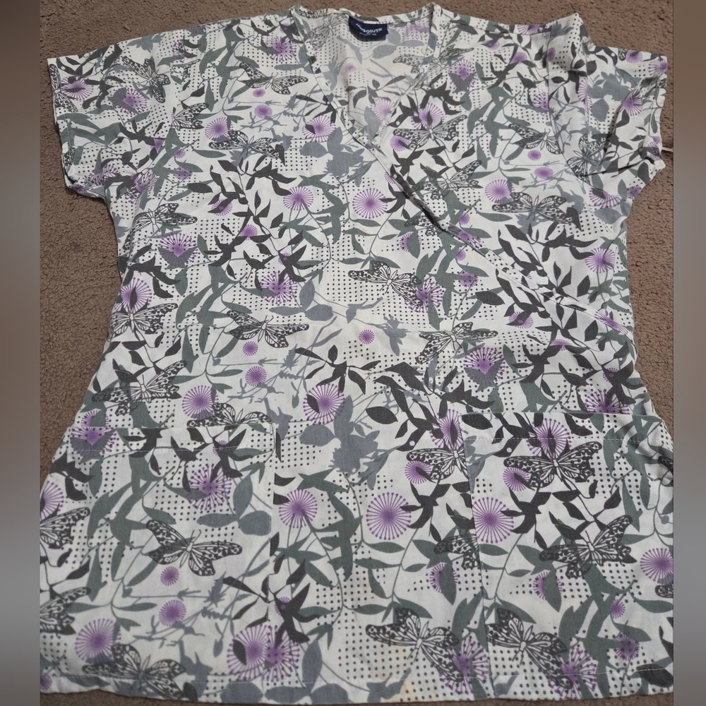 Scrub Top Size Small Floral Print